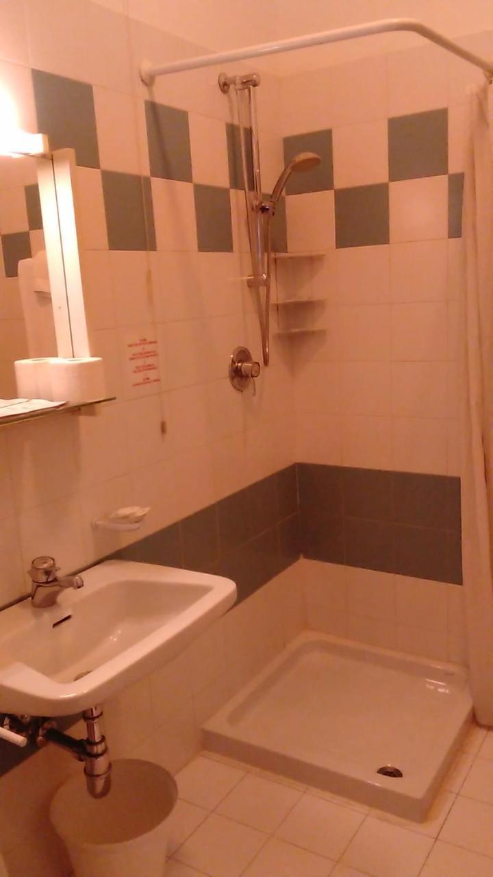 Casa Per Ferie Al Centro Hotel Belluno Luaran gambar