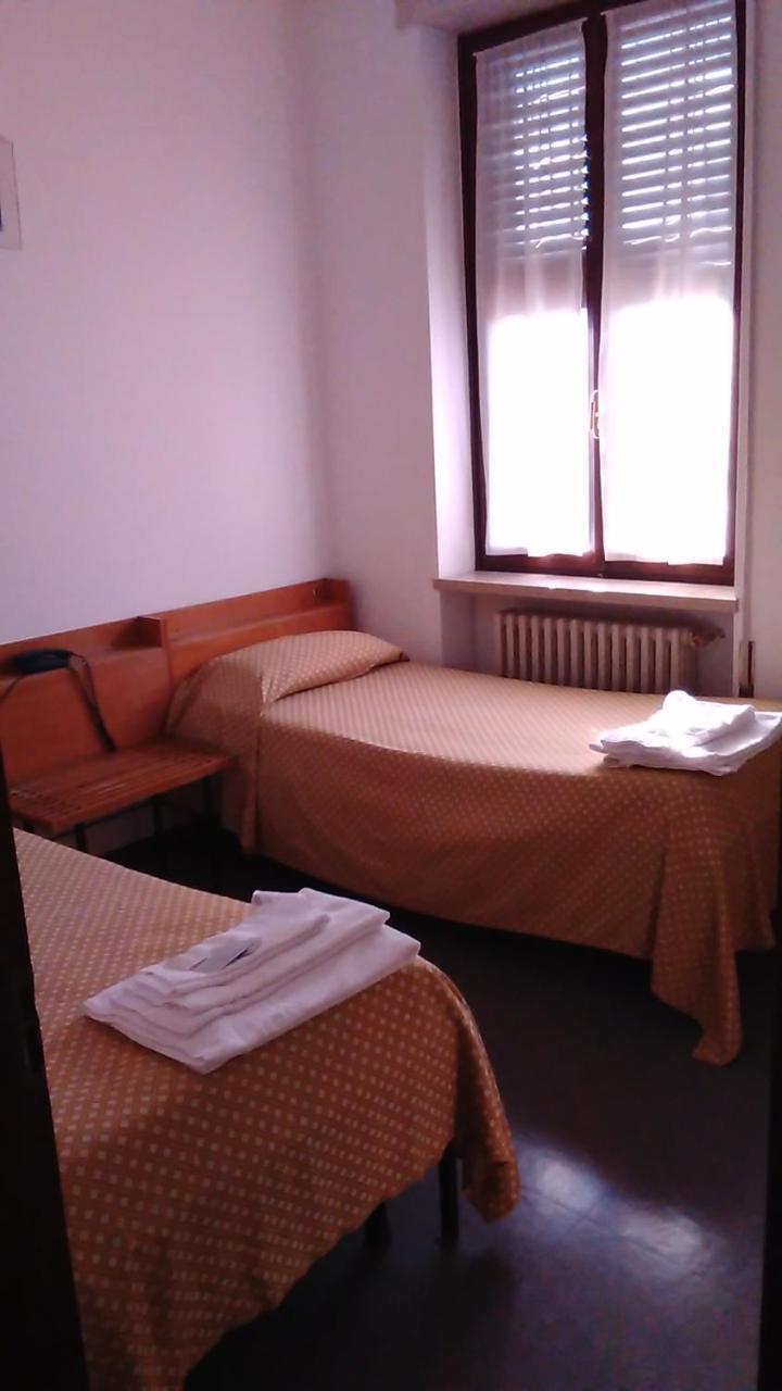 Casa Per Ferie Al Centro Hotel Belluno Luaran gambar